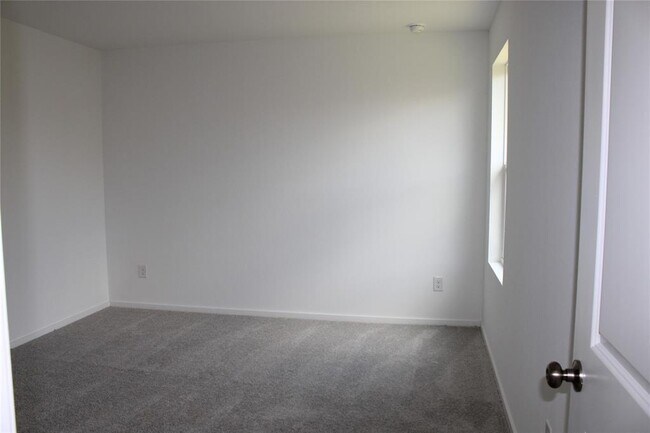 Building Photo - 3036 Dawn Sound Dr