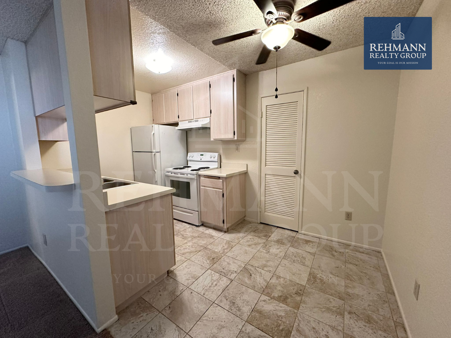 Building Photo - 4177 Iowa St