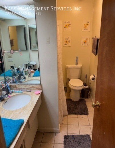 Building Photo - 700 Concord Ln