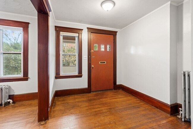 Building Photo - 7 Rockwell St