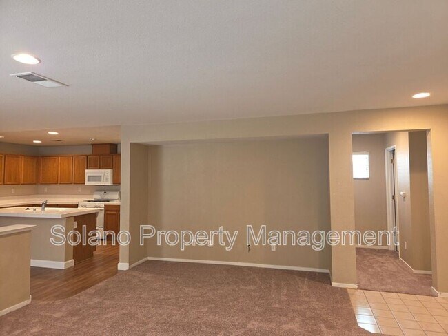 Building Photo - 3124 Puffin Cir