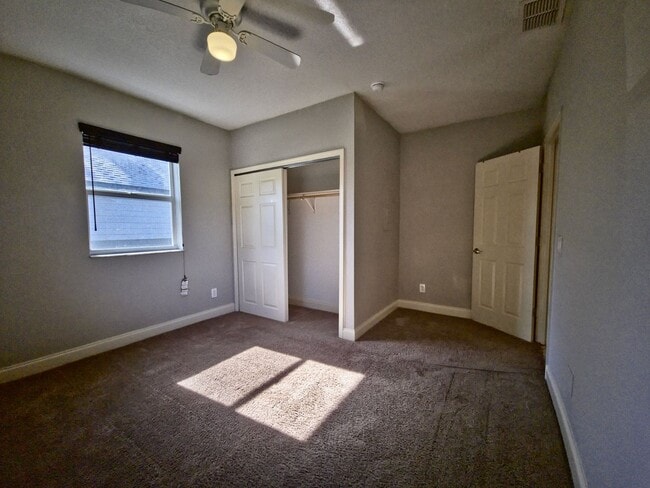 Building Photo - Glimpse Lake Minneola from the heart of do...