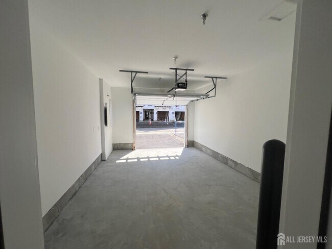 Building Photo - 10106 Donatello Dr