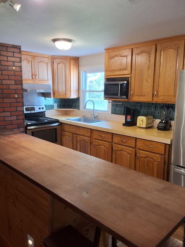 Building Photo - Furnished or Unfurnished home in Beaufort