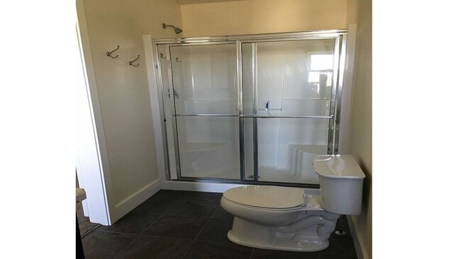 Building Photo - 4 bedroom, 3 bath home in Josephine Crossing