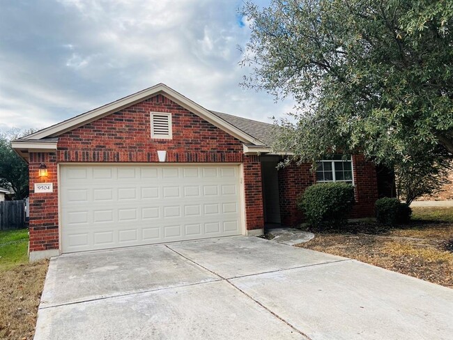 Building Photo - 9504 Castle Pines Dr