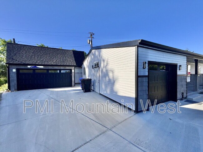 Building Photo - 985 Horsley Cir