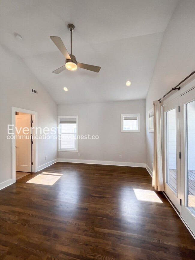 Building Photo - 3-Bed/3-Bath Home/Available Now!