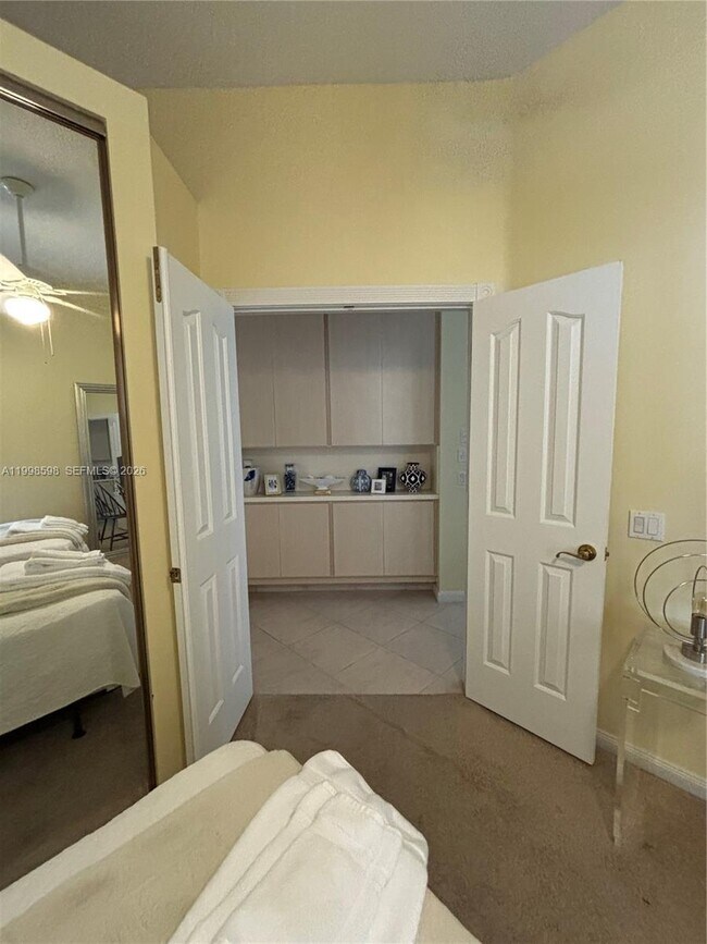 Building Photo - 2871 SW Brighton Way