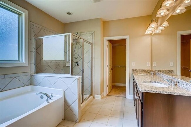 Building Photo - 4018 Creekshire Trl