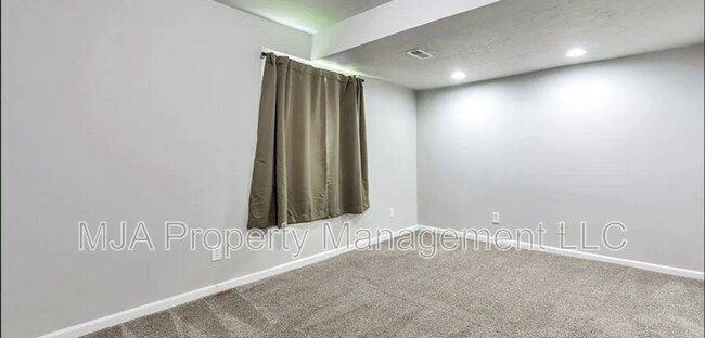 Building Photo - 5674 Magic Isle Ln