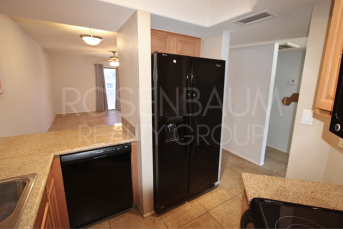 Building Photo - 885 N Granite Reef Rd