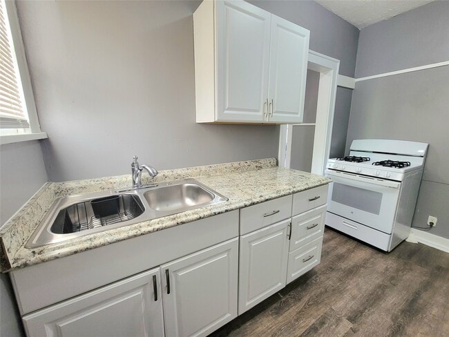 Building Photo - 1238 Peden St