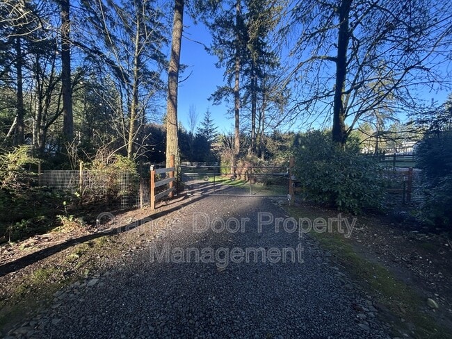 Building Photo - 9904 42nd St Ct NW