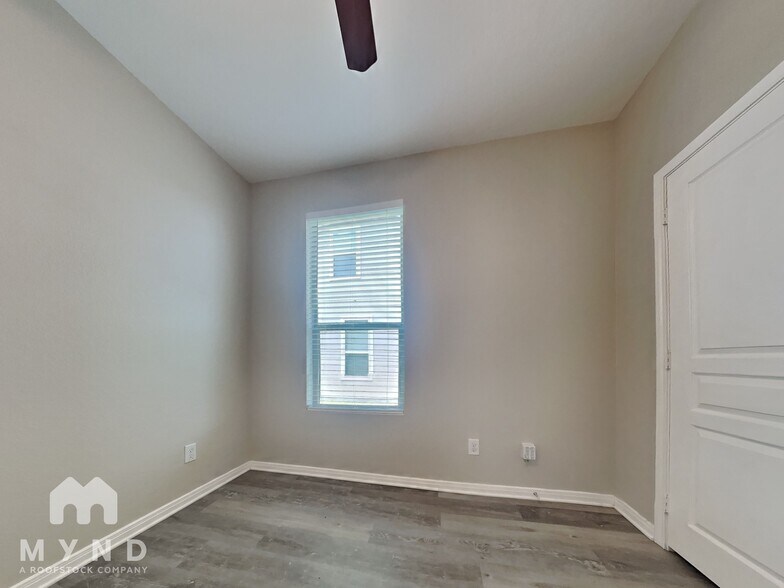 Building Photo - 6607 Dayridge Ln
