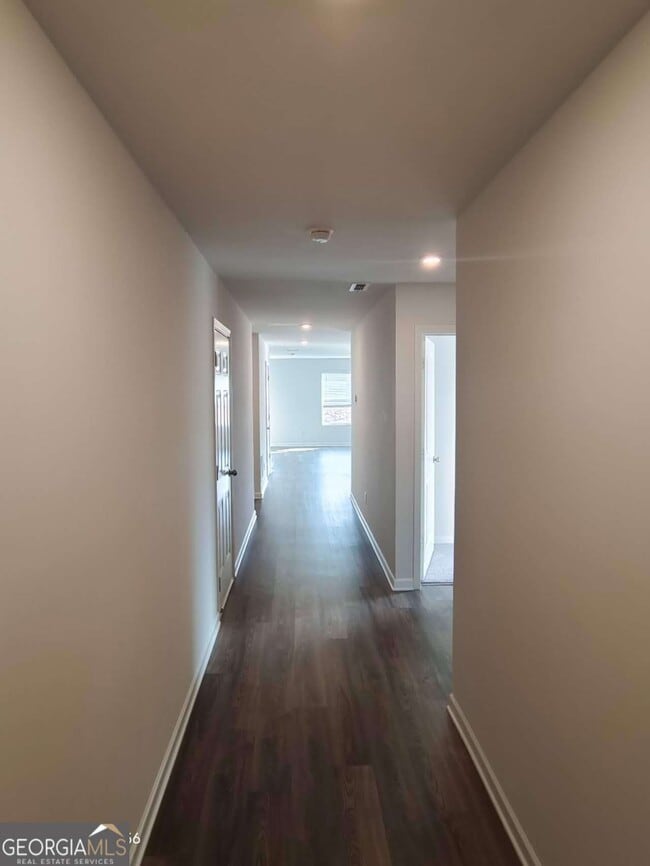 Building Photo - 537 Pemberton St