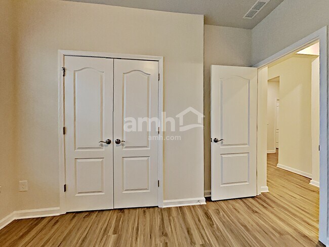 Building Photo - 14326 Hugh Dixon Way