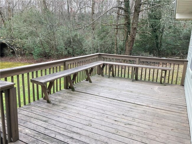 Building Photo - 412 Rabun Rd