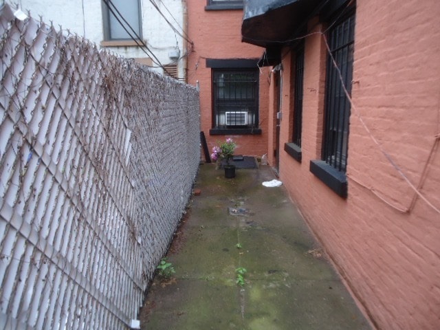 Building Photo - 207 Carlton Ave