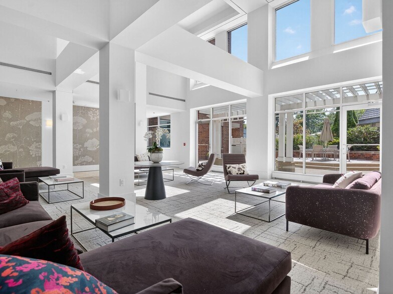 Lobby - 950 Massachusetts Ave