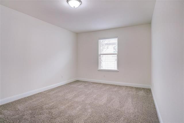 Building Photo - 8721 Maple Ridge Trail