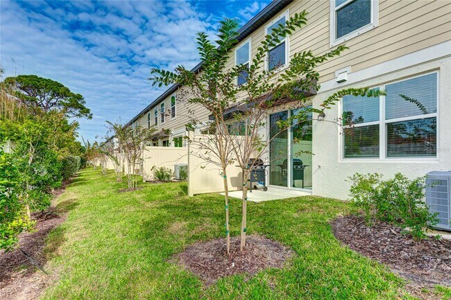 Building Photo - 17063 Coral Key Dr
