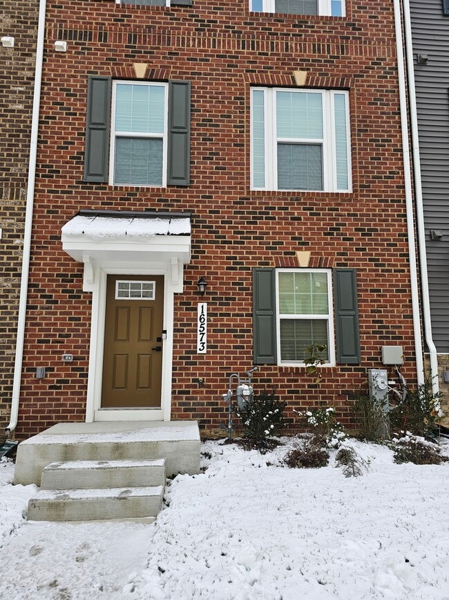 Building Photo - 16573 Fife Wy