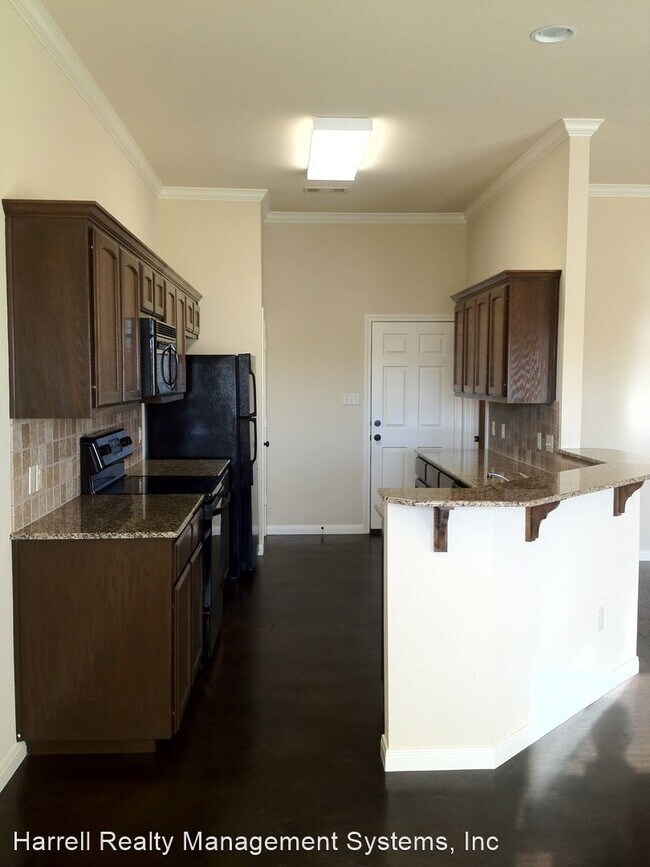 Building Photo - 3 br, 2 bath House - 614 Monticello Circle