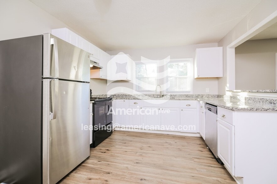 Building Photo - 5136 Wichita Dr