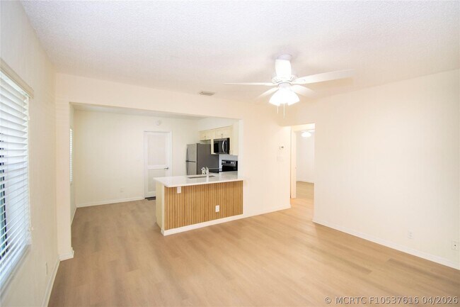 Building Photo - 2547 Roosevelt St