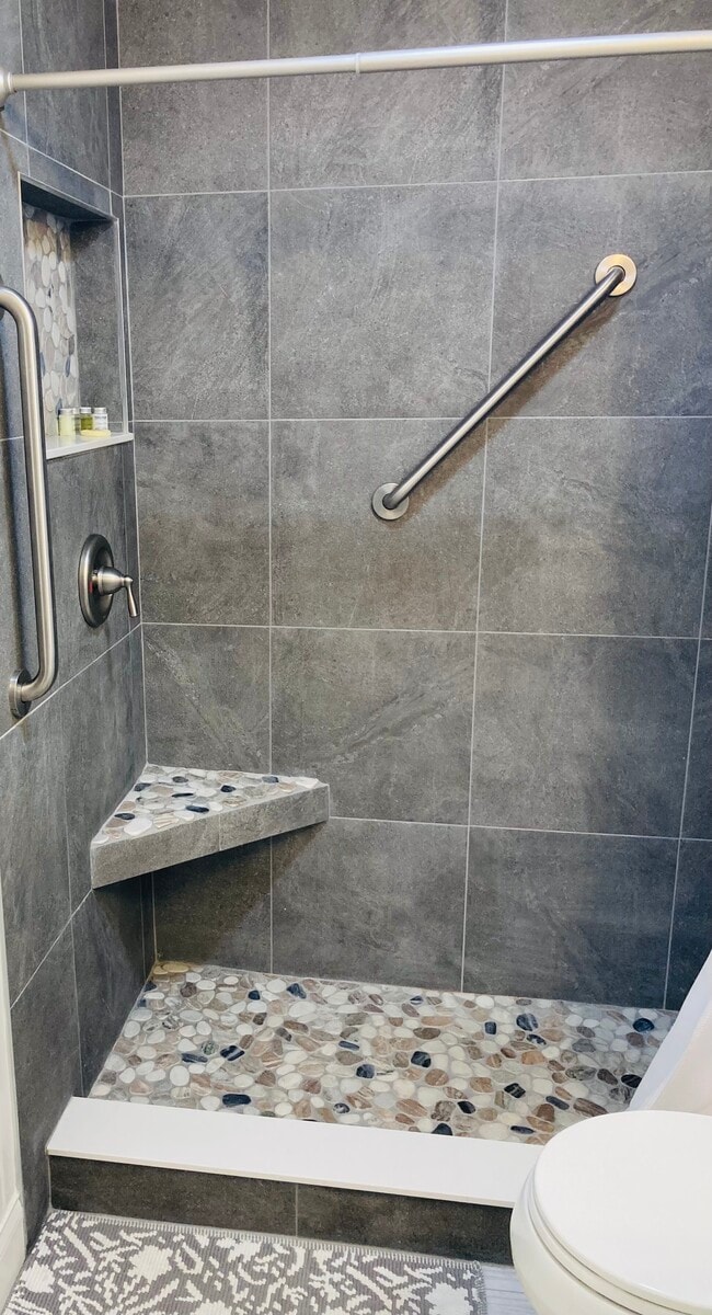 Building Photo - 770 Diplomat Blvd