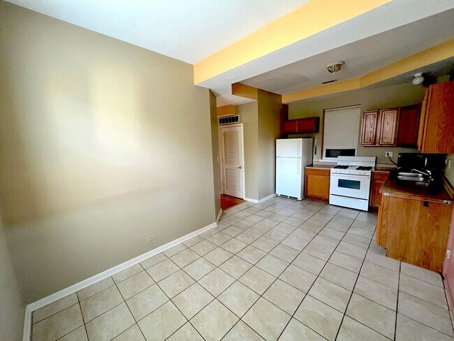 Building Photo - 1412 W Flournoy St