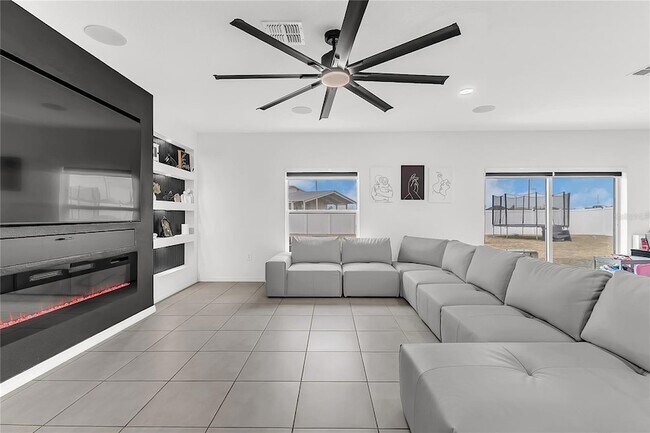 Building Photo - 132 Citrine Lp