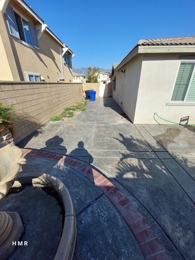 Building Photo - 13143 Chatham Dr