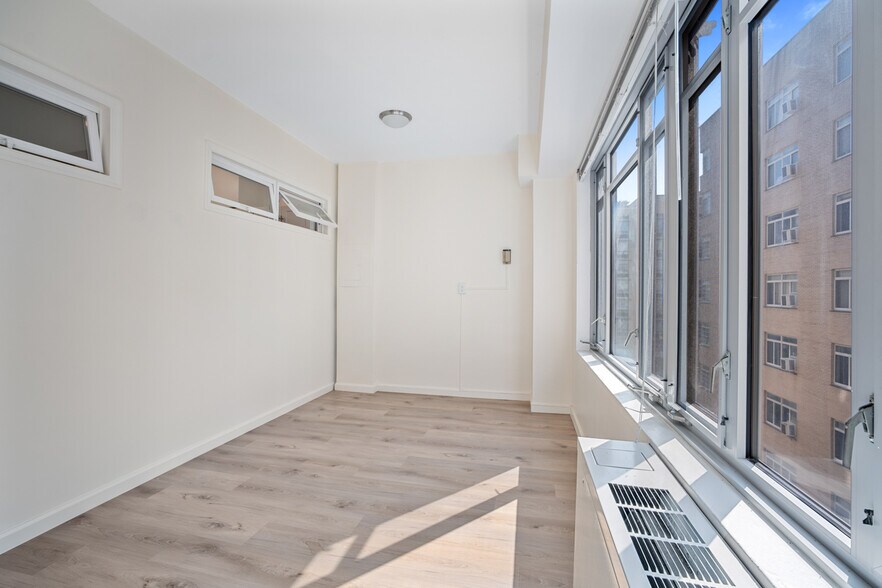 Building Photo - 1711 Massachusetts Ave NW