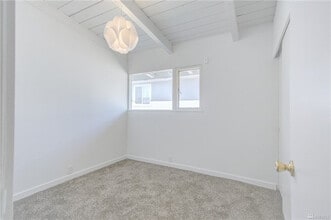 Building Photo - Updated Home for Rent