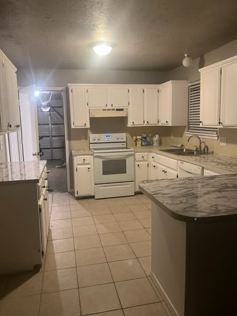 Building Photo - 401 Conestoga Dr