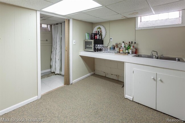 Building Photo - 1997 Henrietta St