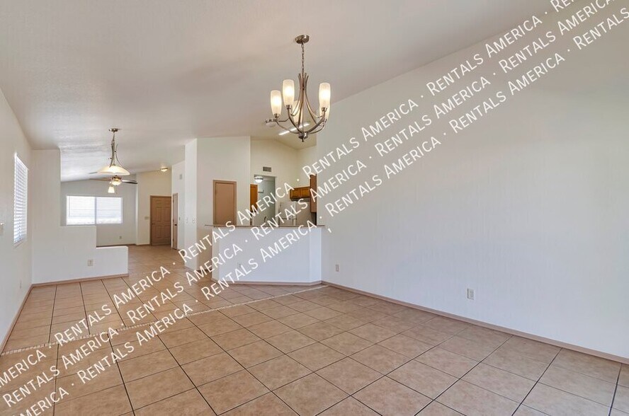 Building Photo - 2528 S Krissy Ave