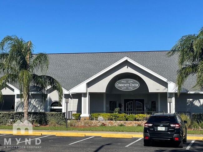 Building Photo - 12843 Longcrest Dr