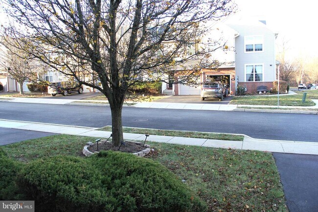 Building Photo - 506 Quincy St