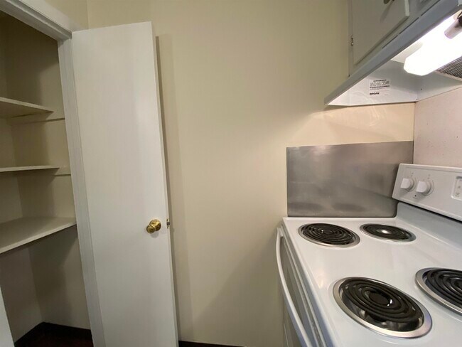 Building Photo - 93 West St