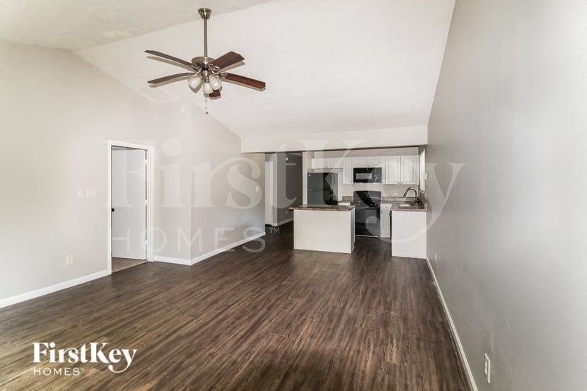 Building Photo - 2308 Wingfoot Pl