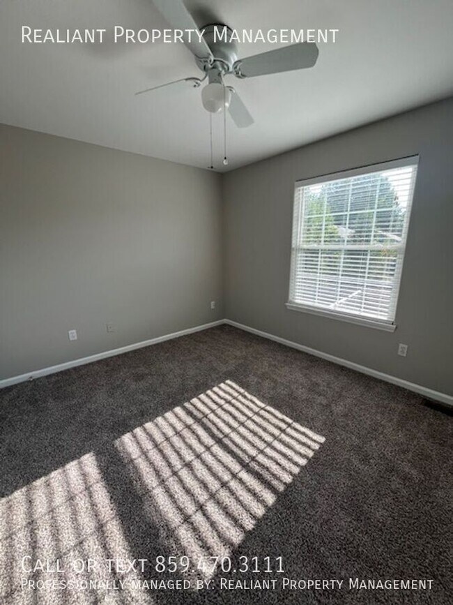 Building Photo - 120 Leatherwood Ln