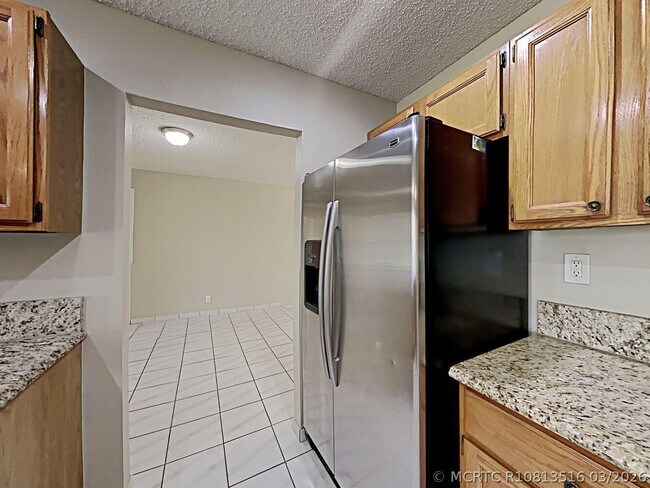Building Photo - 14355 Blackberry Dr