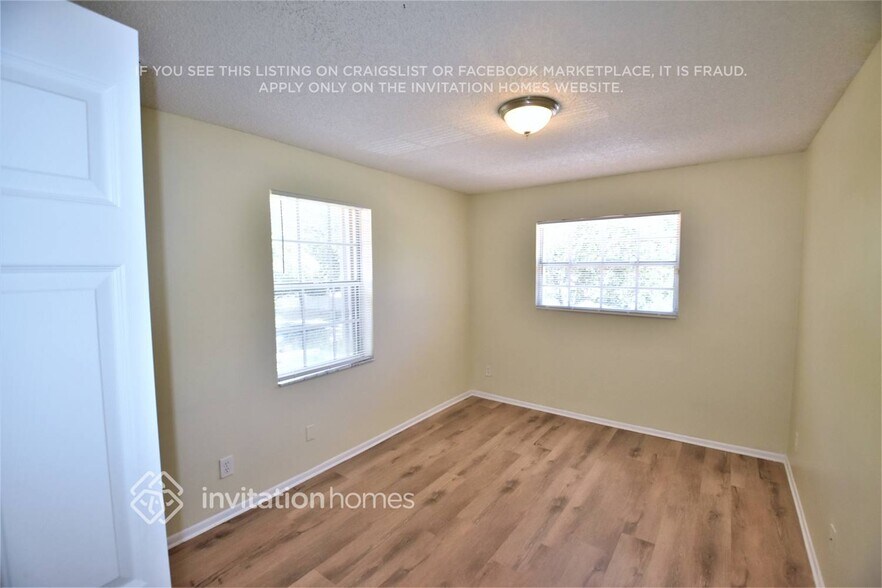 Building Photo - 6161 NW 58th Way