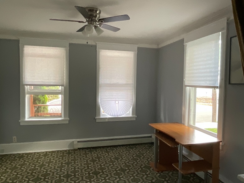 Primary Photo - 51 Maple Ave