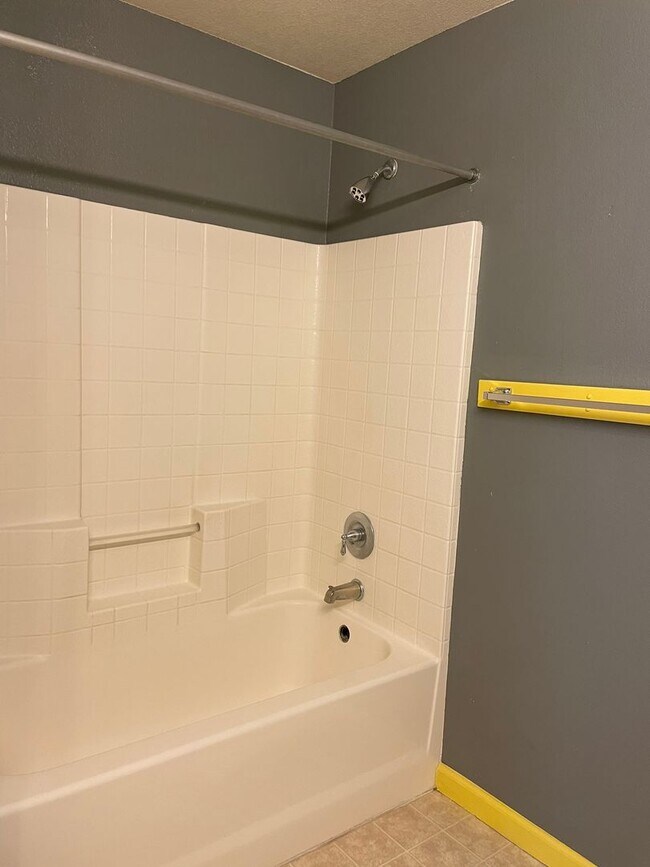 Building Photo - 757 Petit Sirah Ct