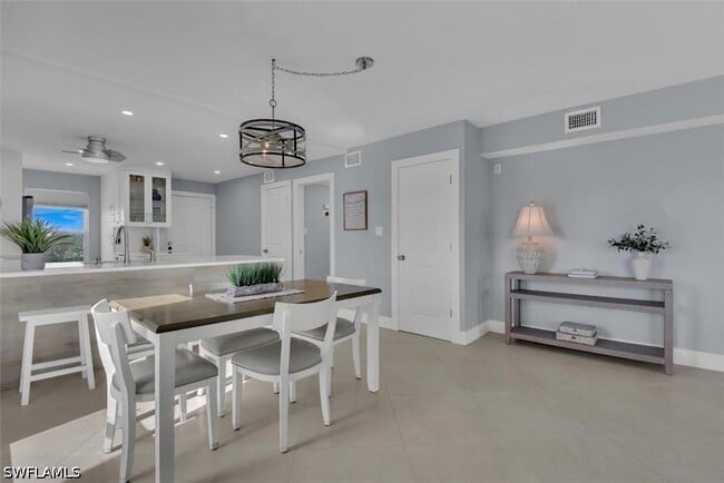 Building Photo - 991 N Barfield Dr