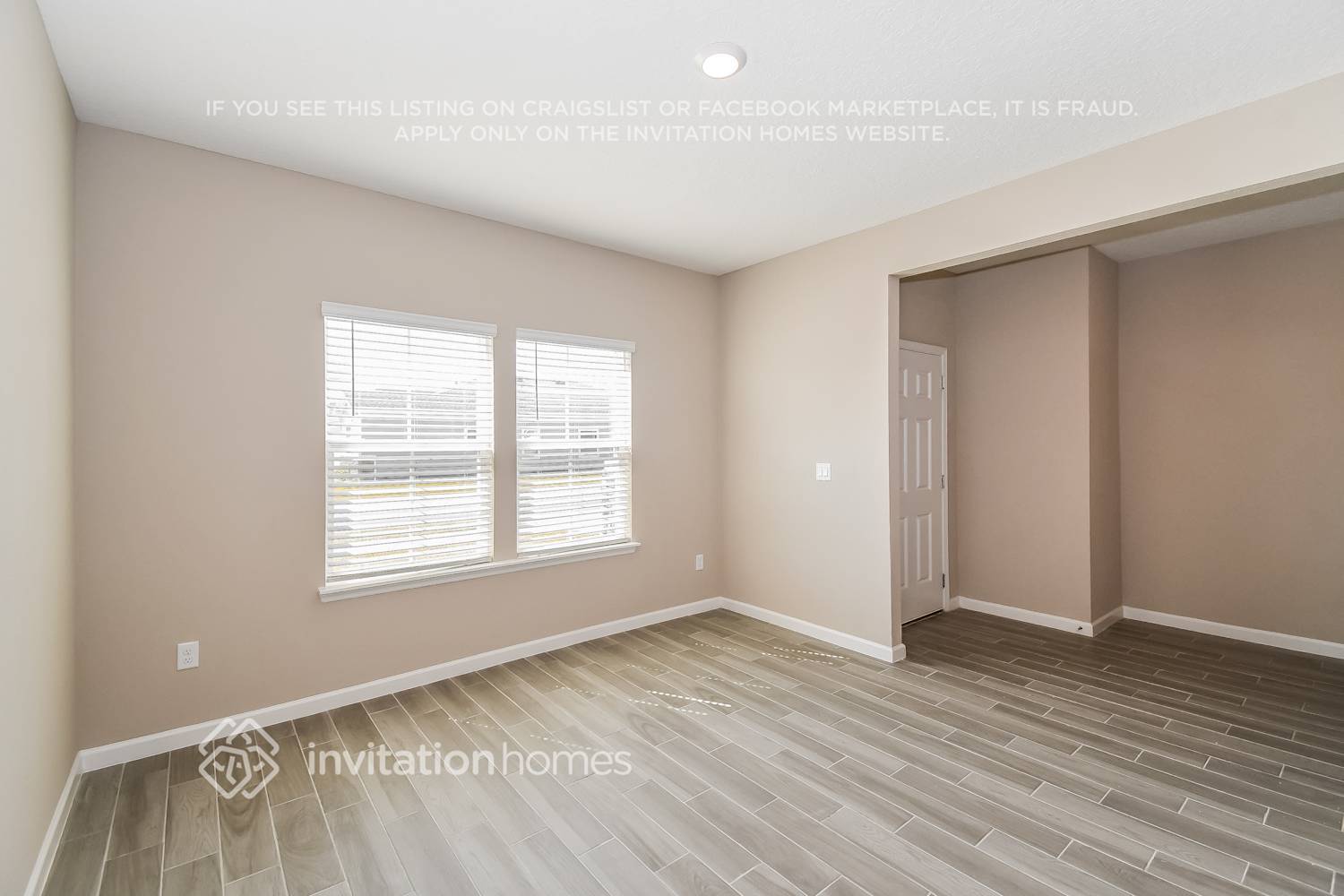 Building Photo - 9883 Lemon Balm Wy